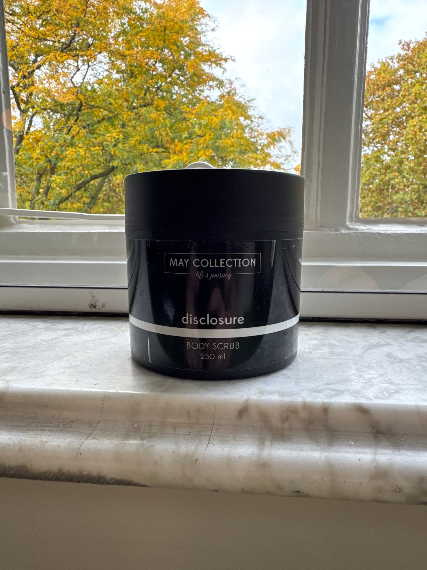 Max Collection Body Scrub